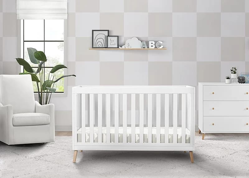 Delta Children Essex 4-in-1 Convertible Baby Crib — image 2